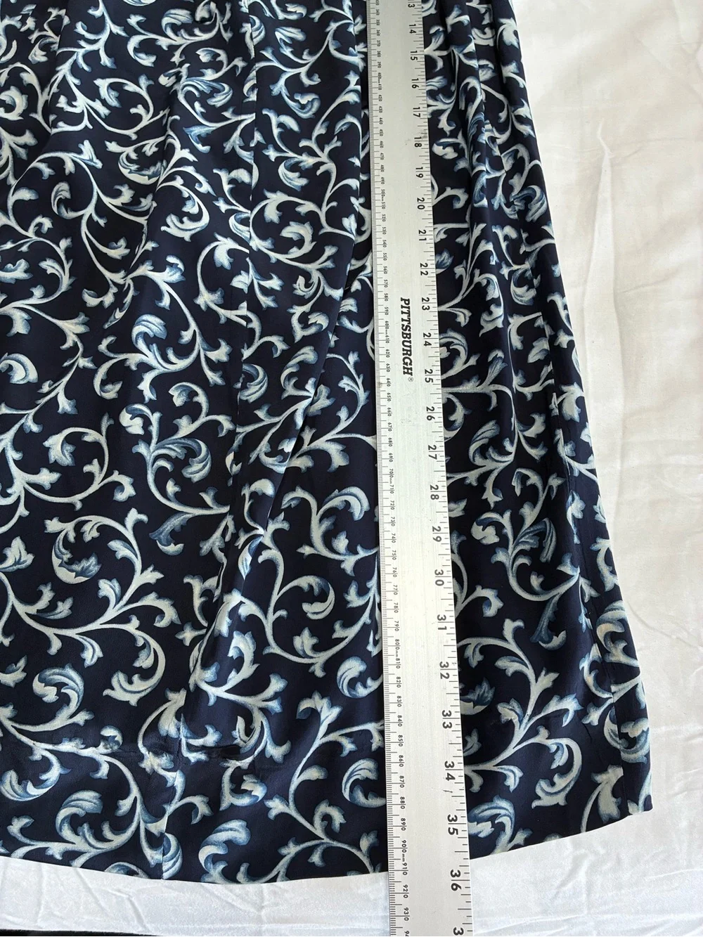Ellen Tracy 12 Navy and White Filigree Silk Printed Drawstring Maxi Pencil Skirt